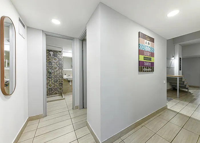 Westend Prime Location -central 3 Bedroom *