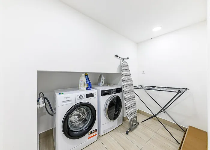 דירה Westend Prime Location -central 3 Bedroom