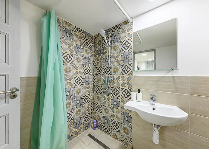דירה Westend Prime Location -central 3 Bedroom