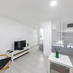 Westend Prime Location -huge 3 Bedroom With Ac Apartament