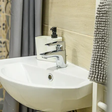 Westend Prime Location -huge 3 Bedroom With Ac *