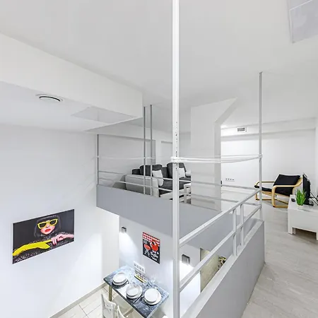 Westend Prime Location -huge 3 Bedroom With Ac Budapešť