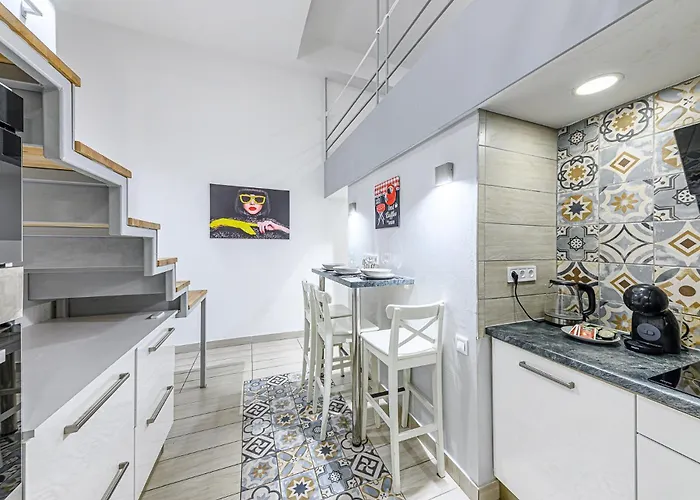 Westend Prime Location -central 3 Bedroom Appartement Boedapest