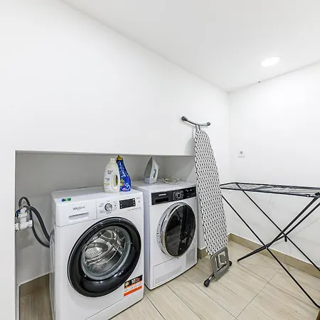 Appartement Westend Prime Location -central 3 Bedroom